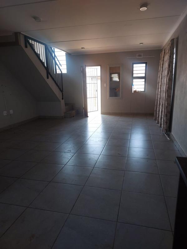 4 Bedroom Property for Sale in Mountain View Gauteng