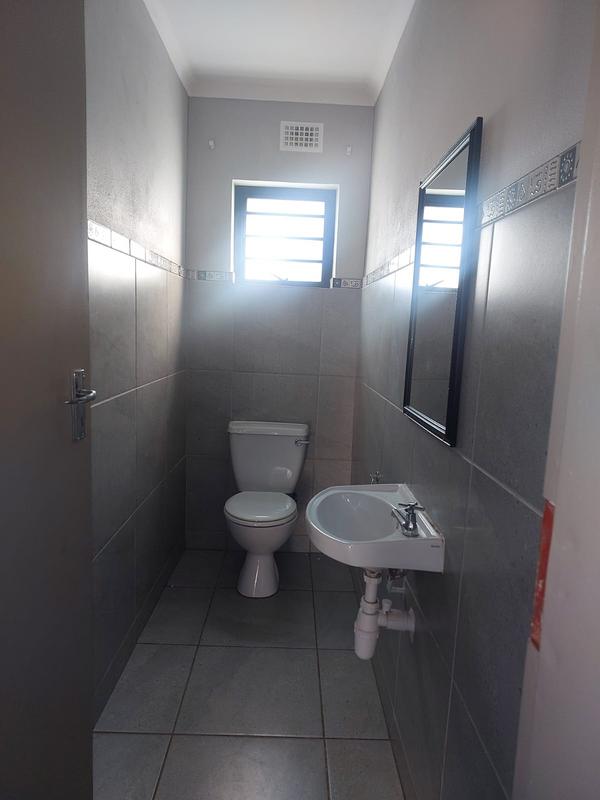 4 Bedroom Property for Sale in Mountain View Gauteng
