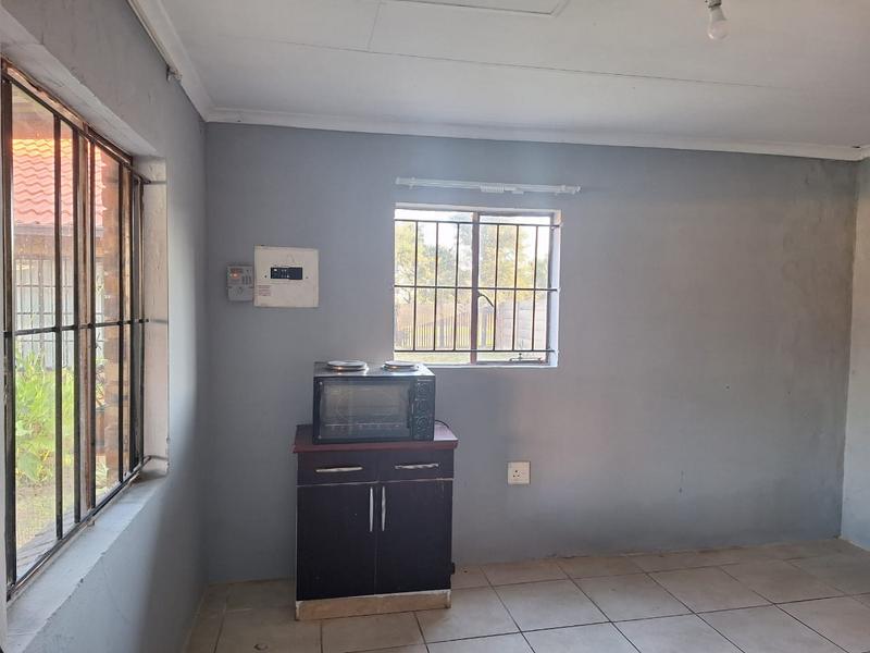 To Let 1 Bedroom Property for Rent in Minnebron Gauteng