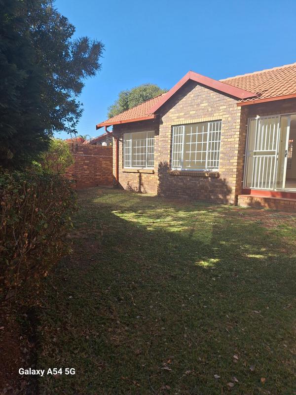 2 Bedroom Property for Sale in Meyerspark Gauteng