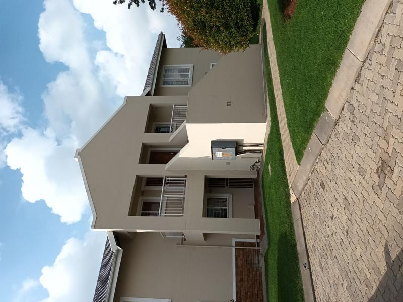To Let 2 Bedroom Property for Rent in Brentwood Gauteng