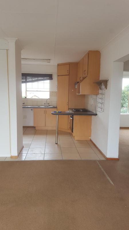 To Let 2 Bedroom Property for Rent in Sonneveld Gauteng