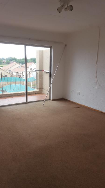 To Let 2 Bedroom Property for Rent in Sonneveld Gauteng