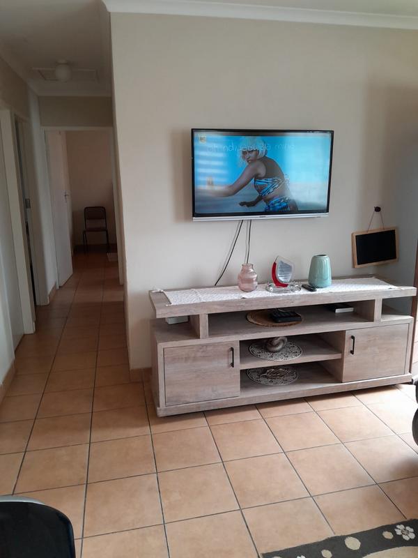 3 Bedroom Property for Sale in Albertsdal Gauteng