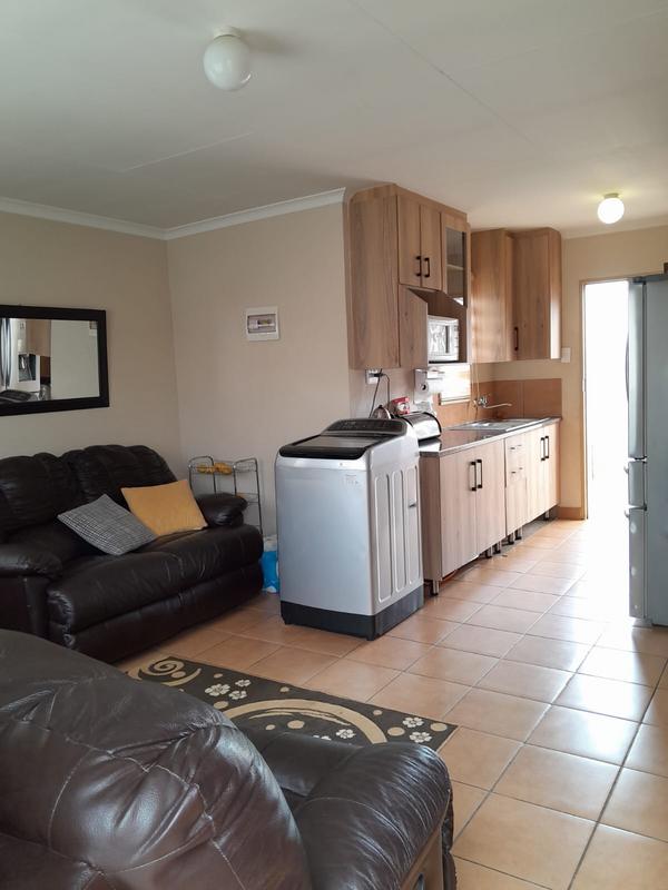 3 Bedroom Property for Sale in Albertsdal Gauteng