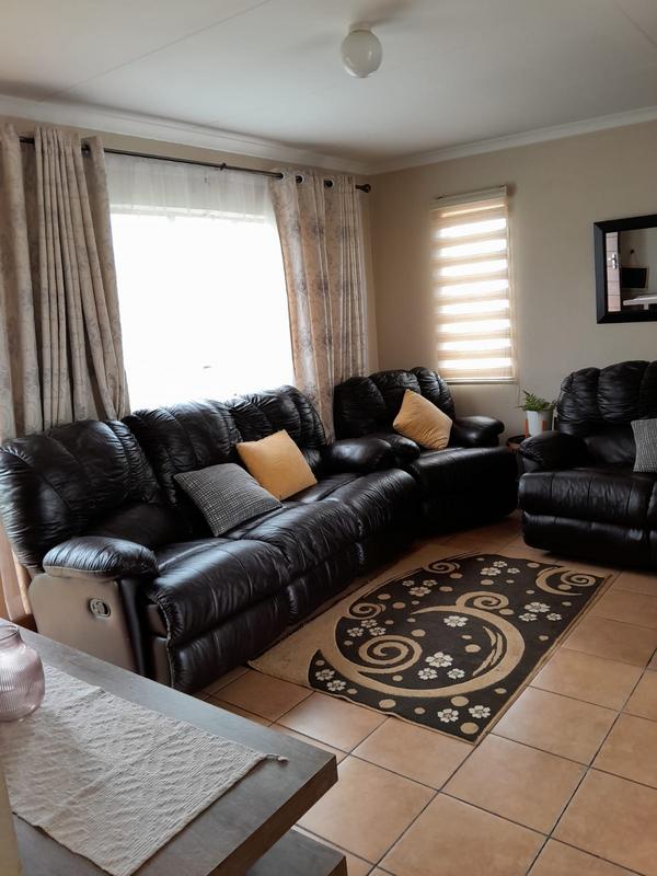 3 Bedroom Property for Sale in Albertsdal Gauteng