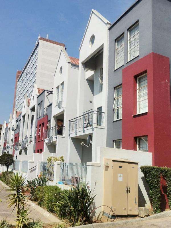 1 Bedroom Property for Sale in Randburg Central Gauteng