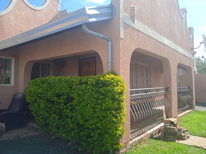 4 Bedroom Property for Sale in Lenasia Gauteng