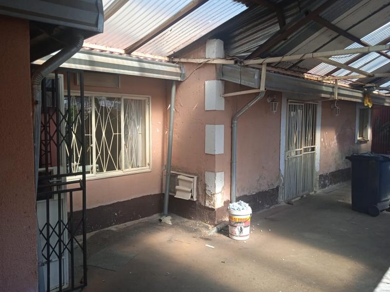 4 Bedroom Property for Sale in Lenasia Gauteng
