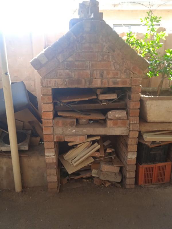 4 Bedroom Property for Sale in Lenasia Gauteng