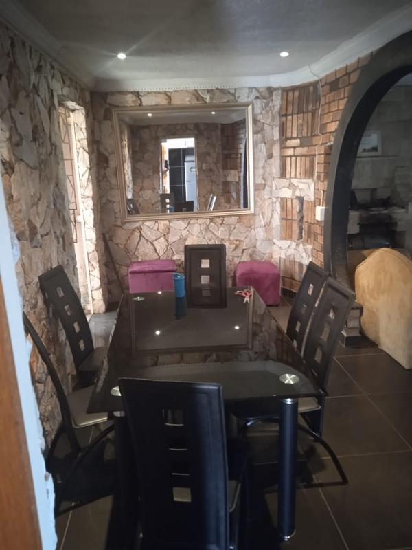 4 Bedroom Property for Sale in Lenasia Gauteng