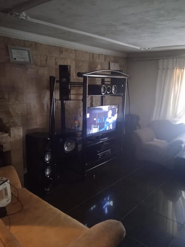 4 Bedroom Property for Sale in Lenasia Gauteng