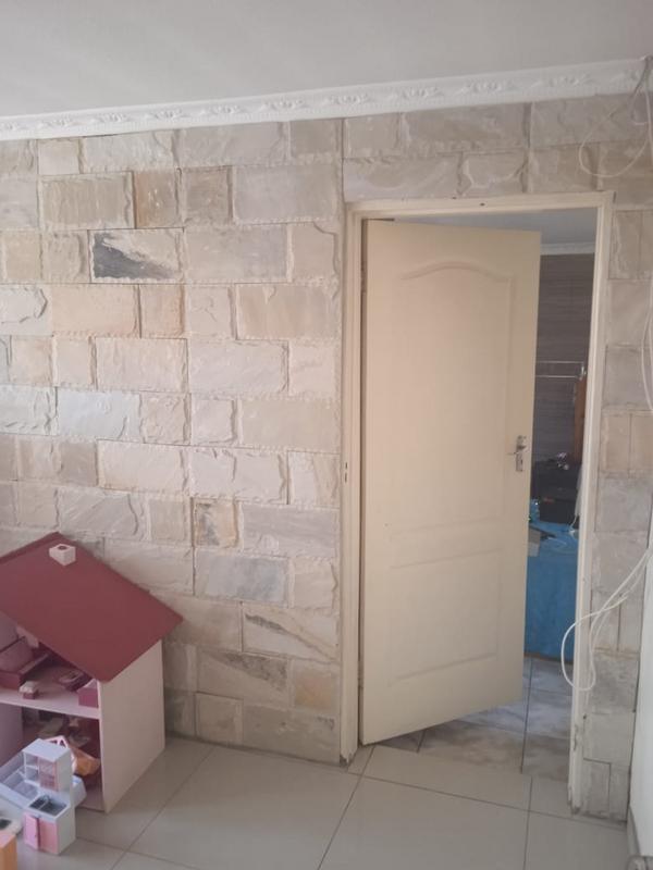 4 Bedroom Property for Sale in Lenasia Gauteng