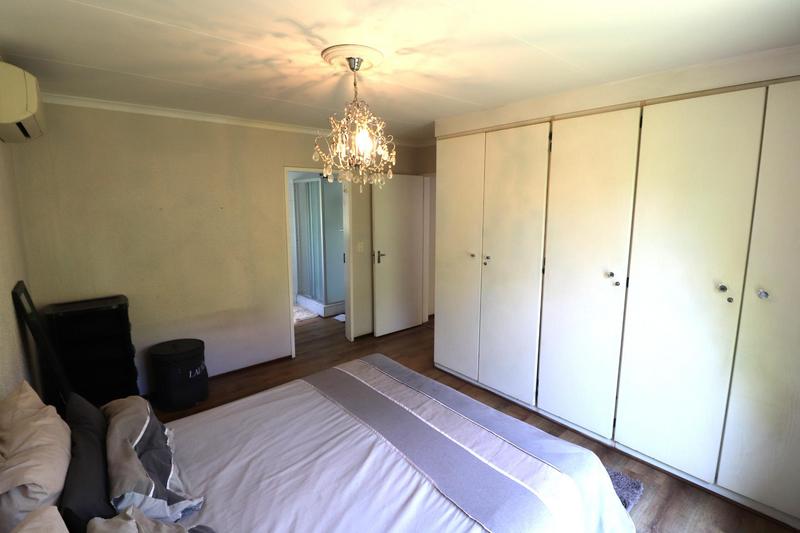 2 Bedroom Property for Sale in Noordhang Gauteng