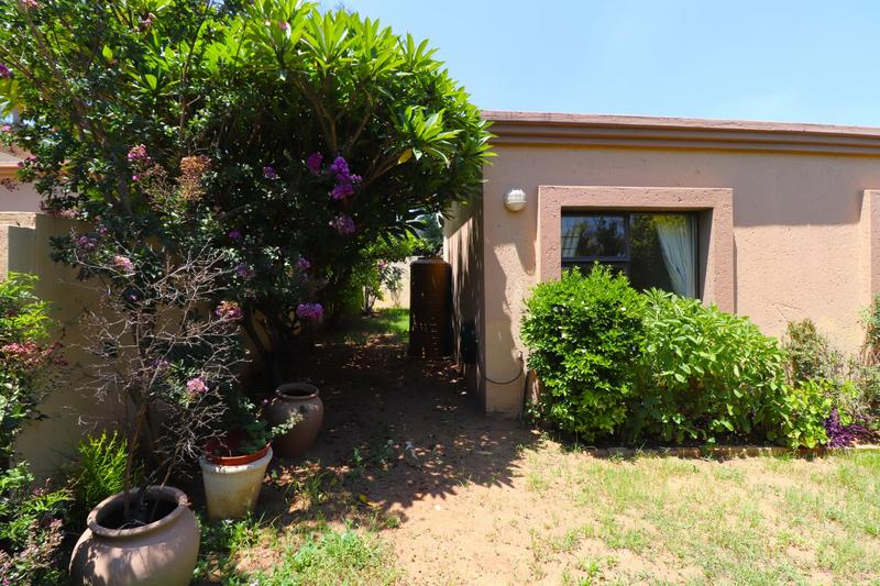 2 Bedroom Property for Sale in Noordhang Gauteng