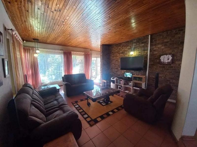 3 Bedroom Property for Sale in Vanderbijlpark Sw 2 Gauteng