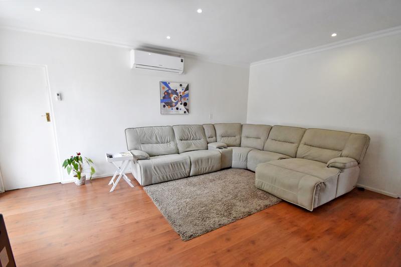 To Let 3 Bedroom Property for Rent in Sandown Gauteng