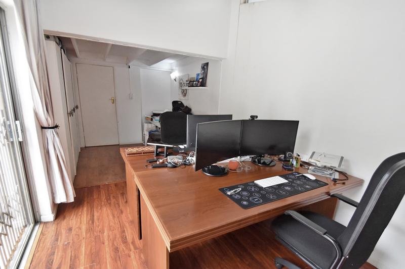 To Let 3 Bedroom Property for Rent in Sandown Gauteng