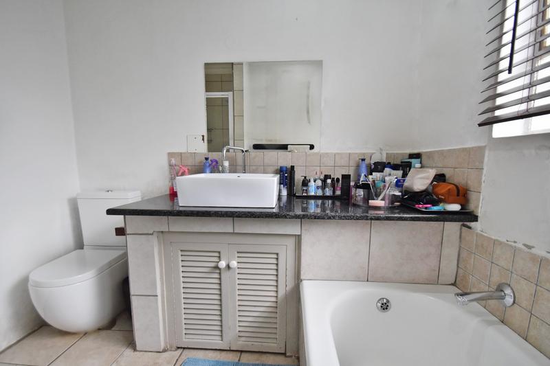 To Let 3 Bedroom Property for Rent in Sandown Gauteng