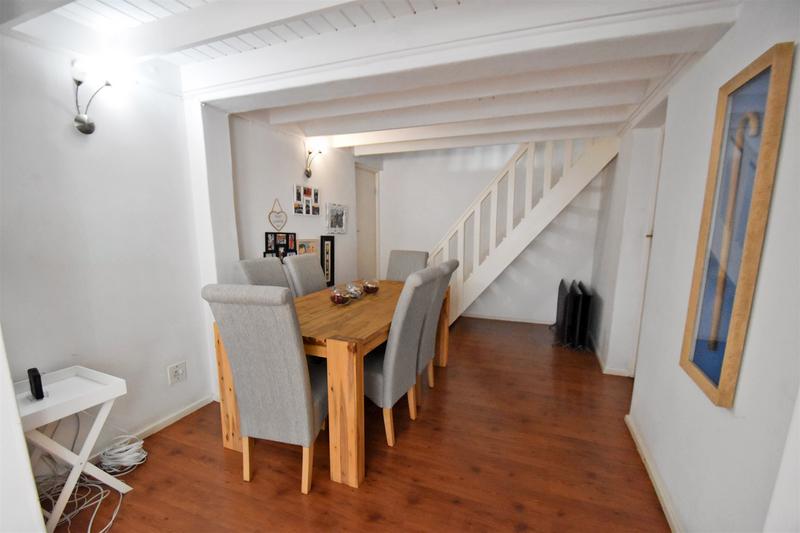 To Let 3 Bedroom Property for Rent in Sandown Gauteng