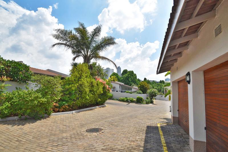 To Let 3 Bedroom Property for Rent in Sandown Gauteng