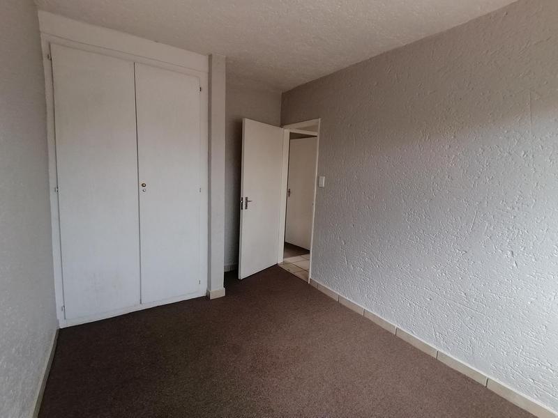 To Let 2 Bedroom Property for Rent in Kenleaf Gauteng
