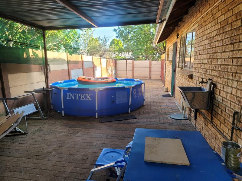 2 Bedroom Property for Sale in Fochville Gauteng