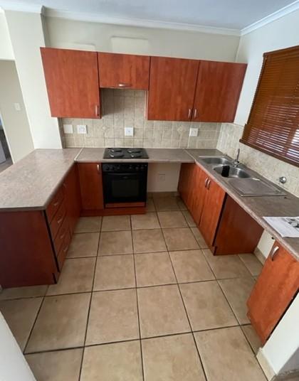 To Let 2 Bedroom Property for Rent in Castleview Gauteng