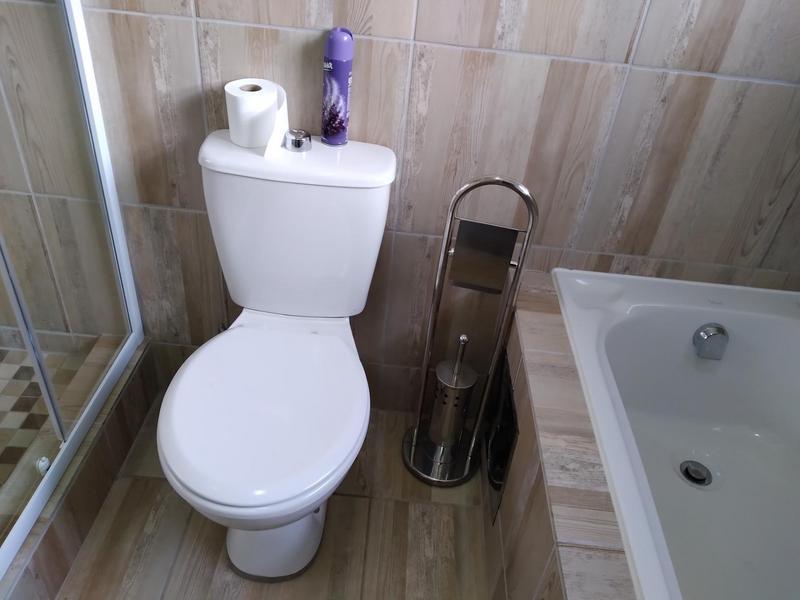 To Let 3 Bedroom Property for Rent in Azaadville Gauteng