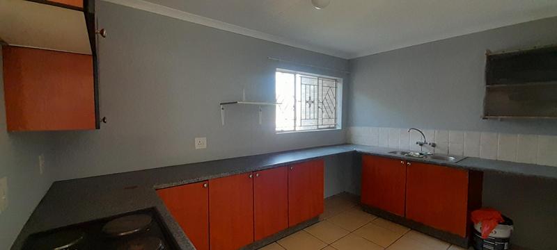 3 Bedroom Property for Sale in Heuweloord Gauteng