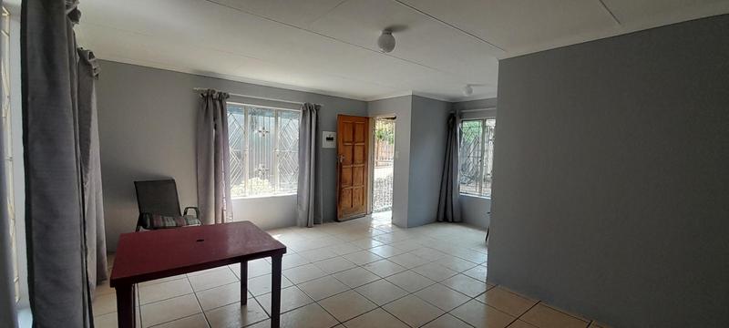 3 Bedroom Property for Sale in Heuweloord Gauteng