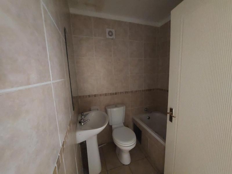 2 Bedroom Property for Sale in Halfway Gardens Gauteng