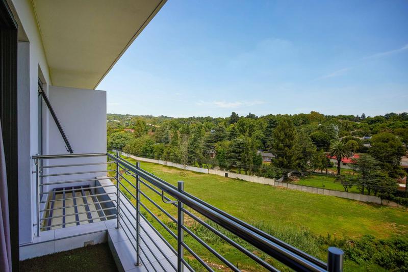 To Let 2 Bedroom Property for Rent in Glenadrienne Gauteng