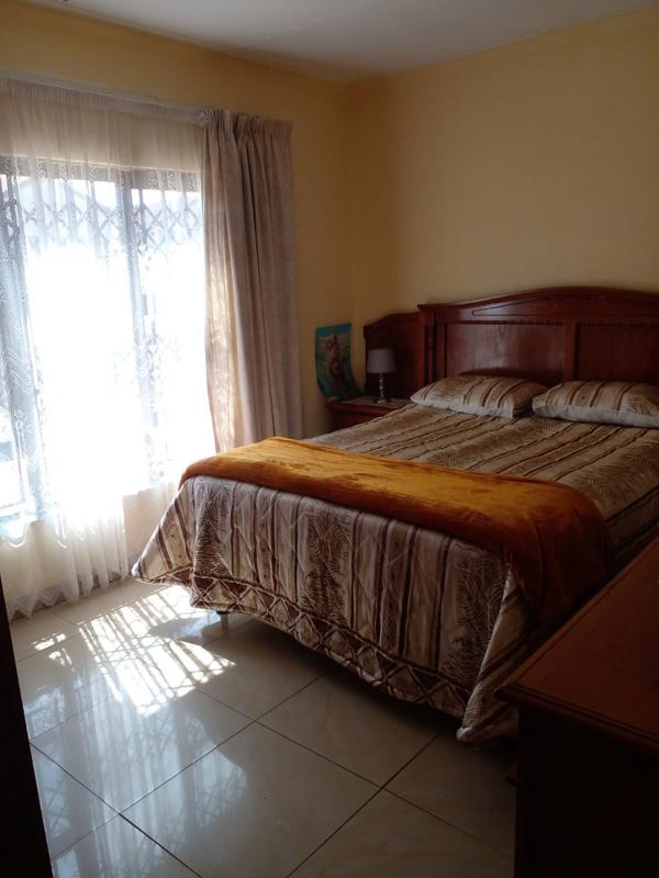 5 Bedroom Property for Sale in Mohlakeng Gauteng