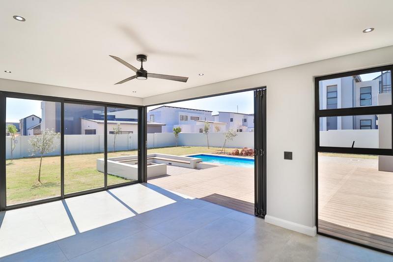 5 Bedroom Property for Sale in Midstream Heights Gauteng