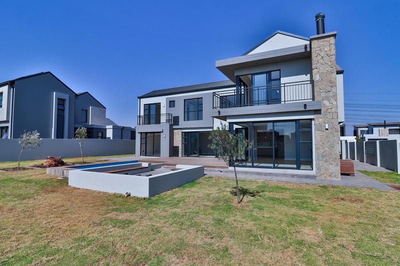 5 Bedroom Property for Sale in Midstream Heights Gauteng