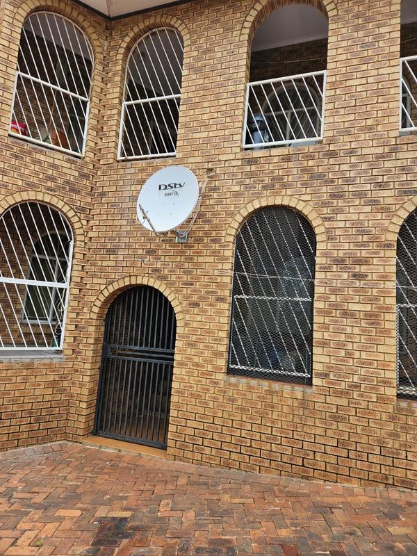 14 Bedroom Property for Sale in Laudium Gauteng