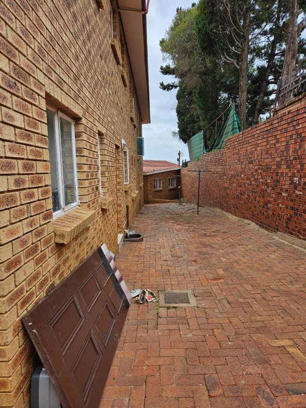 14 Bedroom Property for Sale in Laudium Gauteng
