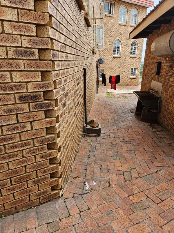 14 Bedroom Property for Sale in Laudium Gauteng