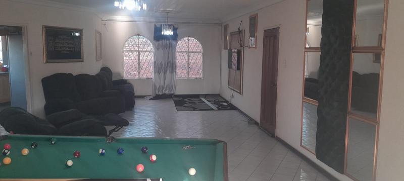 14 Bedroom Property for Sale in Laudium Gauteng