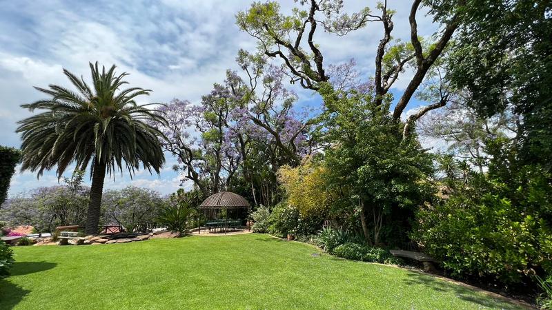 4 Bedroom Property for Sale in Houghton Gauteng