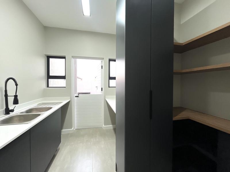 4 Bedroom Property for Sale in Midstream Heights Gauteng