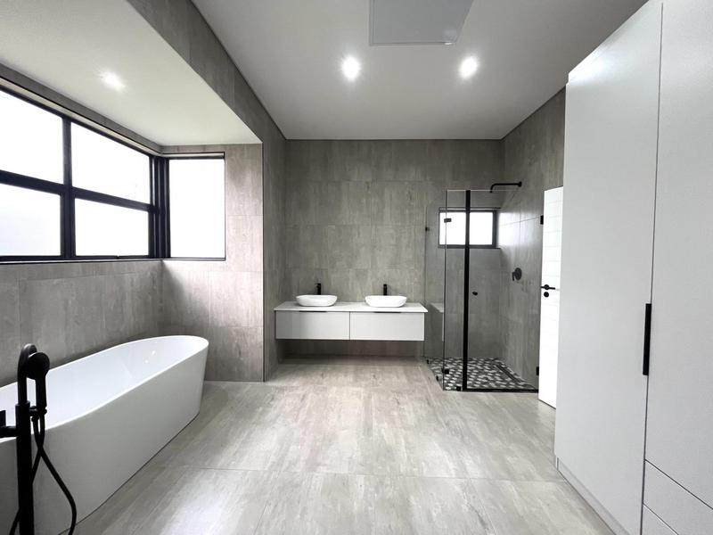 4 Bedroom Property for Sale in Midstream Heights Gauteng
