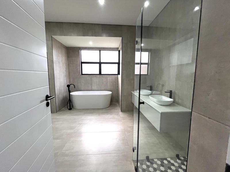 4 Bedroom Property for Sale in Midstream Heights Gauteng