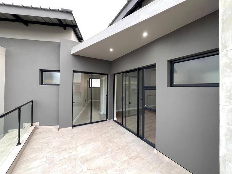 4 Bedroom Property for Sale in Midstream Heights Gauteng