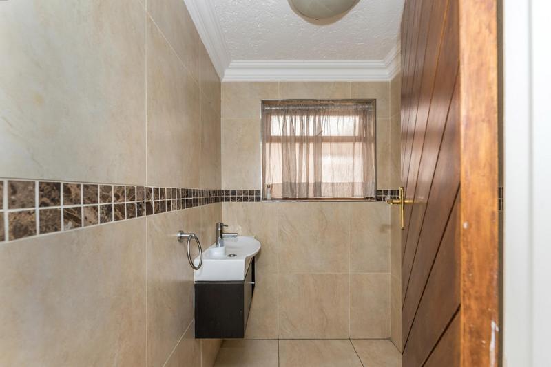 3 Bedroom Property for Sale in Bedfordview Gauteng