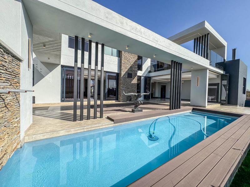 5 Bedroom Property for Sale in Midstream Heights Gauteng
