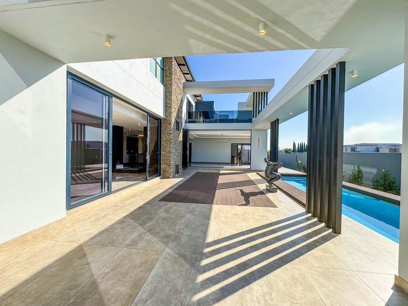 5 Bedroom Property for Sale in Midstream Heights Gauteng