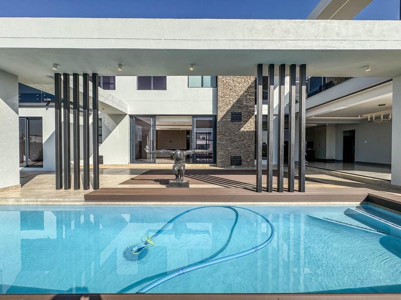 5 Bedroom Property for Sale in Midstream Heights Gauteng