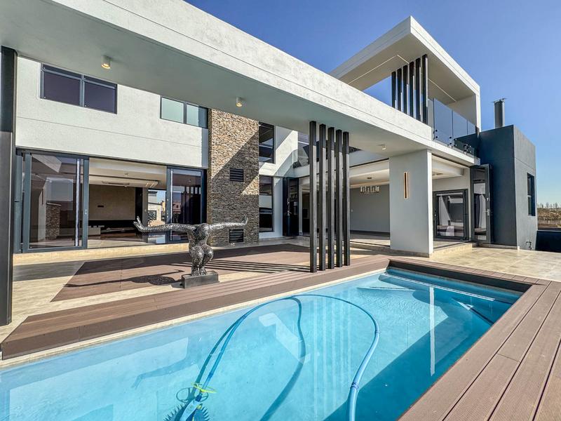 5 Bedroom Property for Sale in Midstream Heights Gauteng